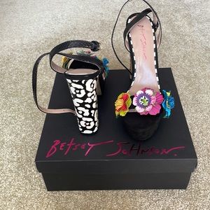 New with box- Betsey Johnson sandals